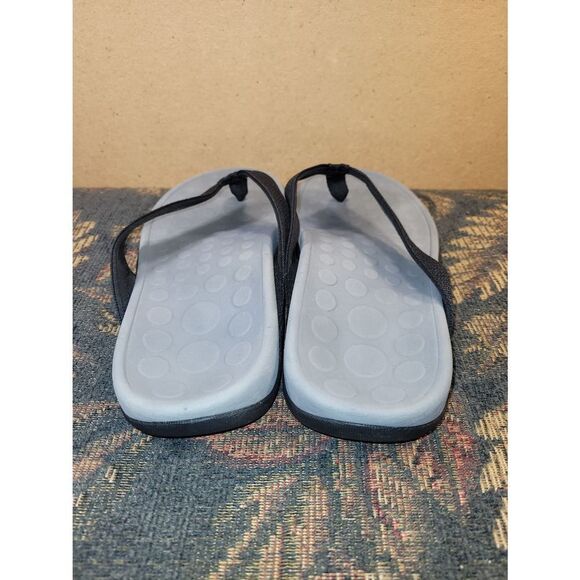 Vionic Unisex Black and Grey Wave Toe-post Sandals- Size M7/W8